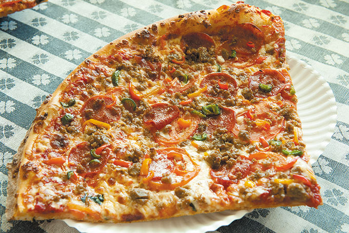 Veggie and Big Red ($7.95 per slice or $31.80 whole)