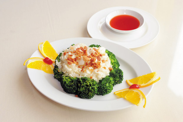 Stir Fried Egg White with Mixed Seafood ($13.95)