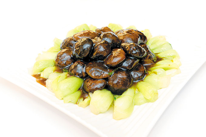 Braised Black Mushroom and Shanghai Pak Choy (part of Hydrangea party menu)