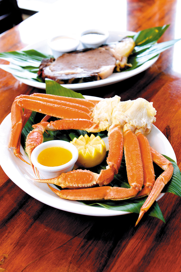 Alaskan snow crab legs (complimentary with purchase of $100 gift card during December)