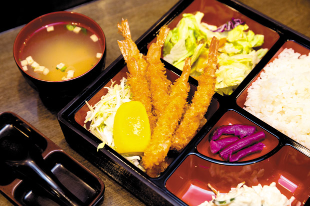"Ebi Fry" Fried Shrimp Teishoku Set ($12, lunch only at Kaimuki location) 