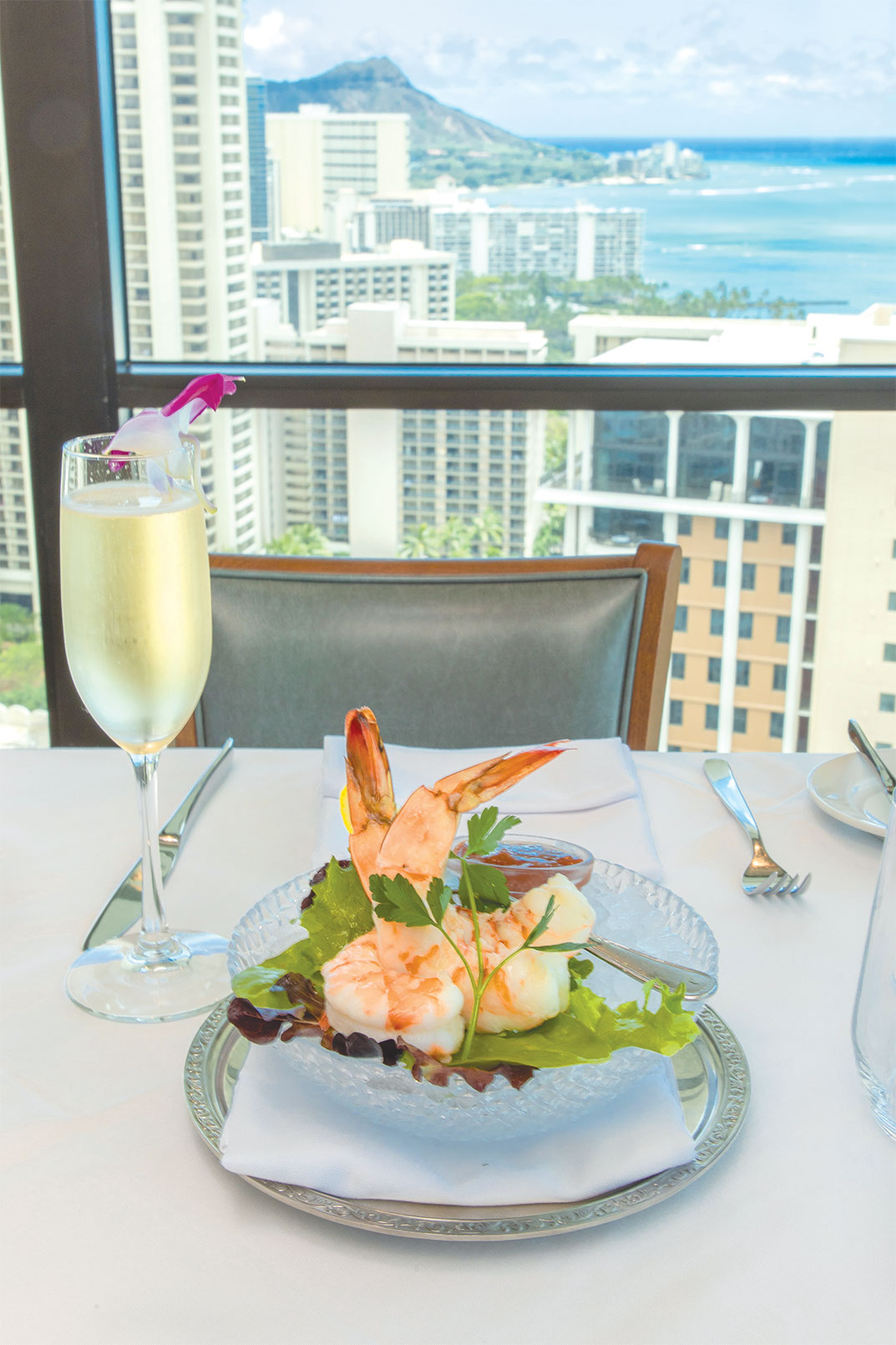 Dine with a view, Pesca Waikiki Beach